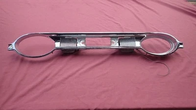 Oldsmobile 1956 bisel de tablero, ¡bonito! Foto 1 de 4