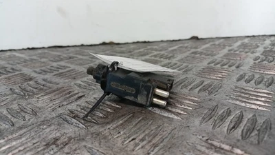 0015450109 Luz Freno Central MERCEDES-BENZ CLASE C (W202) C 220 D 1993 Foto 1 de 4