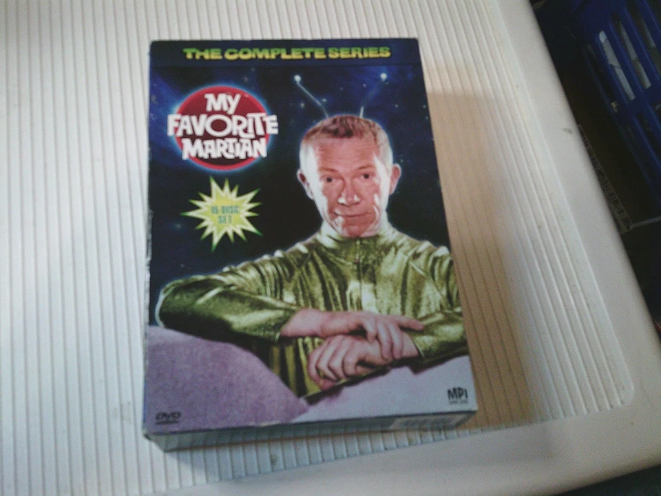 My Favorite Martian The Complete Series (DVD, 2015, 15-Disc) Bill Bixby comedy - Image 1 of 2