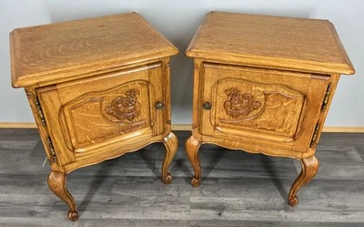 French Vintage Oak Bedside Tables Pair Cupboards Cabinets Louis XVI LOT 3908 - Image 1 of 4