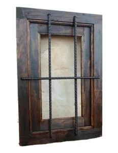 ventana rustica madera con rejas hierro en cruz ,, mide 60 cm alta y 40 ancha - Imagen 1 de 2