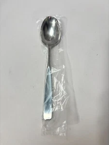 ONE NEW The Cellar Surrey Glossy Stainless JAPAN Replacement Soup Spoon 7.25" - Picture 1 of 5