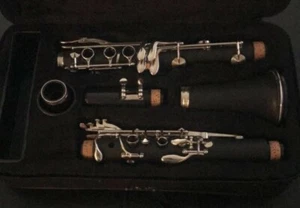 Mendinl Clarinet - Picture 1 of 2