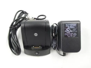 Palm P10828ROW Berceau de synchronisation USB/série m125 m130 m500 i705 tungstène T&W (P10828U) - Photo 1 sur 1