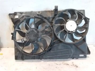 Conjunto de ventilador de radiador Ford Explorer 2013-2019 3,5 L sin turbo tracción delantera Foto 1 de 4