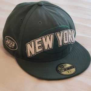 NEW YORK JETS NFL OFFICIAL NEW ERA 59FIFTY SIDELINE DRAFT DAY FITTED HAT CAP - Picture 1 of 10