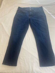 Lee Jeans Women's 39 Blue Beltloops Button Zipper Fly Cotton Blend Pull-on