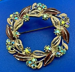Vintage Stunning Gold Tone Rhinestone Diamante Pin Brooch Wreath Design - Picture 1 of 9