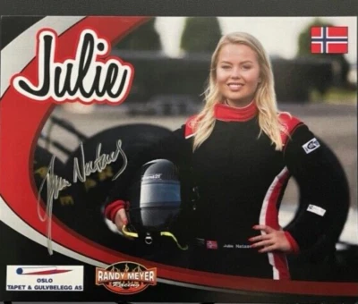 VRHTF NHRA SIGNED BY CUTE JULIE NATAAS 2023 TOP ALCOHOL WORLD CHAMPION HAND OUT - Изображение 1 из 3
