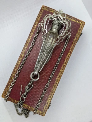 ANCIEN RARE BIJOU CLAVET CHATELAINE PORTE FLACON A SEL PARFUM NAPOLEON 3 - 19ème - Photo 1/4