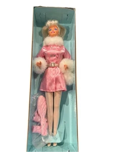 1997 New in Box Winter Dazzle Barbie - Picture 1 of 10