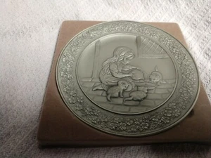 Vtg 1982 Ltd Edit Hallmark Pewter Plate - What We Know of Love - Carol Bryan - Picture 1 of 4