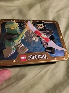 LEGO Ninjago Legacy Lloyd vs Bone Warrior Legacy 112429 Tin Loose European - Picture 1 of 3