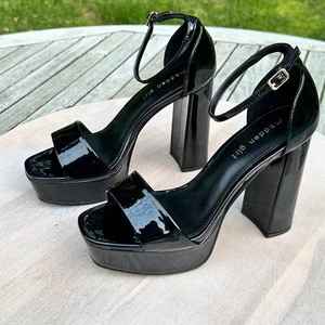 Madden Girl Omega Womens Platform Sandals Size 8 Black Patent Block Heel Shoes - Picture 1 of 13