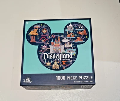 Rompecabezas de 1000 piezas Park Life de los parques de Disney Disneyland en forma de Mickey usado  Foto 1 de 2