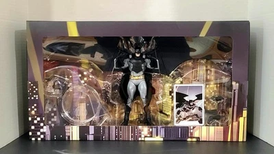 McFarlane Toys DC Multiverse Gold Label The Thirteenth Hour Batman an Bat-Glider Foto 1 de 2