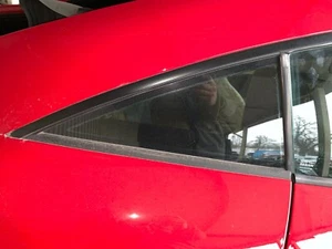 00 2001 2002 2003 2004 2005 2006 AUDI TT MK1 RIGHT PASSENGER QUARTER VENT GLASS - Picture 1 of 1