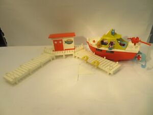 Vintage 1973 Hasbro S.S. Little Putt Boat 2 Weebles With Marina Dock Plus Extras
