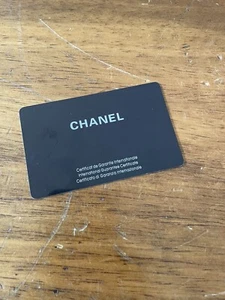 Carta certificato di garanzia internazionale Chanel vuota - Foto 1 di 2