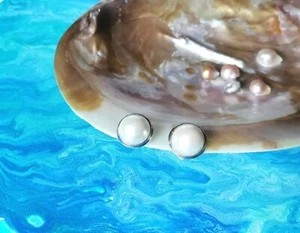 Vintage Classy Vintage Sterling Silver 925 Faux Mabe Pearl Clip On Earrings - Picture 1 of 6