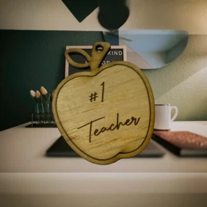 #1 Teach Plywood Keychain Momento | 5cm Width | Celebration | Teacher | Apprecia - Picture 1 of 1