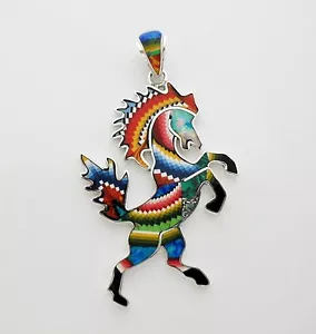 BELLISSIMO CIONDOLO FATTO A MANO CAVALLO DA SALTO TURCHESE/MULTICOLORE INTARSIATO IN ARGENTO .925 - Foto 1 di 3