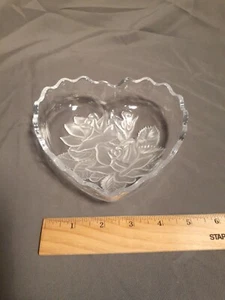 MIKASA "Winter Rose /Flowers" CRYSTAL Heart Shaped Trinket/Candy Dishes-Bowl - Picture 1 of 11