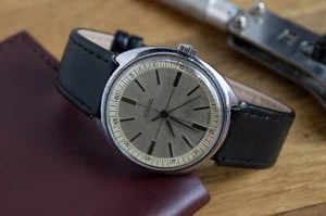 Raketa Rocket Watch orologio da polso uomo originale URSS revisionato regalo per uomo - Foto 1 di 6