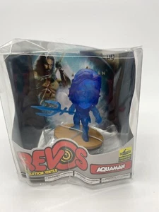 Aquaman Revos Vinyls Wobbling Figure Translucent Ocean Blue Sdcc 2019 Exclusive - Picture 1 of 6