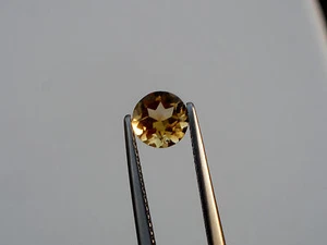Gema natural facetada redonda de citrino 6 mm - Imagen 1 de 5