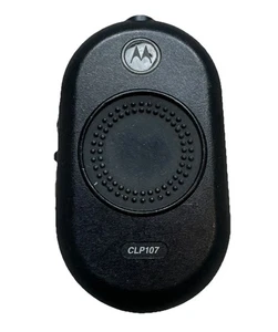 Motorola CLP107 - BUSINESS UHF TWO-WAY RADIO - Picture 1 of 3