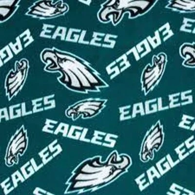 FABRIC TRADITIONS NFL Philadelphia Eagles Toss 58"/60" Fleece Fabric