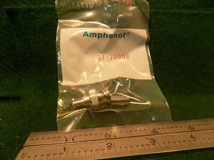 (1) Amphenol 31-70008 BNC Male Crimp 75 Ohm for RG-59 NOS NIB - Picture 1 of 2