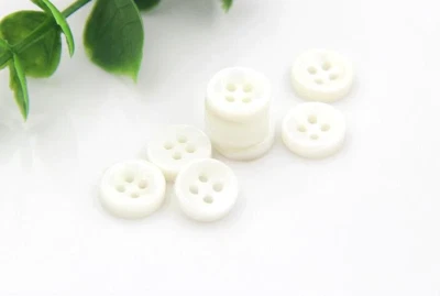 lot de 20 bouton scrapbooking 4 trou blanc perle mercerie couture 11 mm couture - Photo 1/2