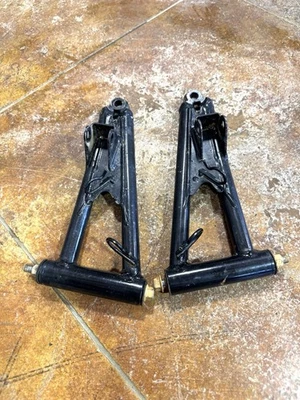 Kawasaki Brute Force 650 750 RIS 2005-2013 todos los modelos OEM brazo superior delantero derecho y derecho Foto 1 de 4