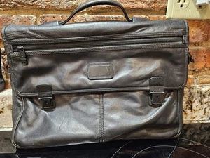 Borsa da lavoro/messaggero Tumi in pelle nera per laptop - Alpha Slim 96167DH - Foto 1 di 11