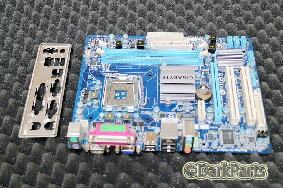 Gigabyte GA-G41MT-D3 Motherboard Socket 775 System Board - Image 1 of 1