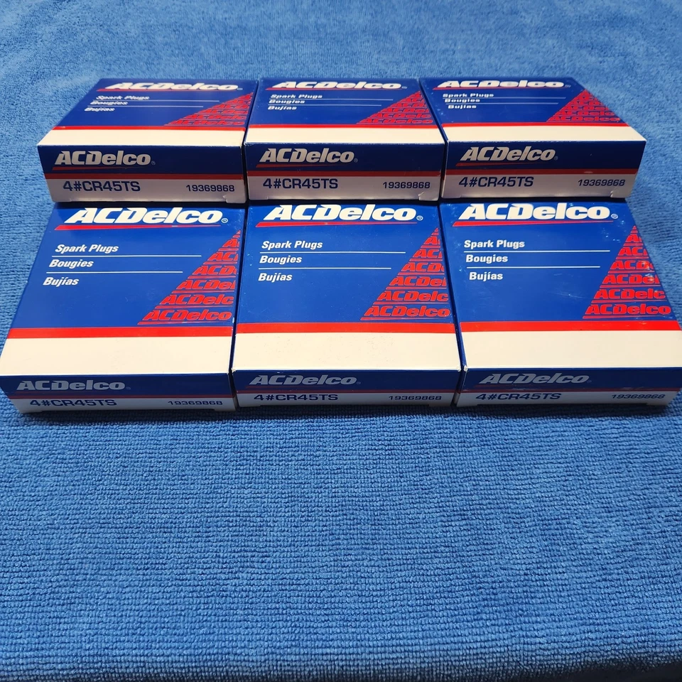NEW GENUINE GM ACDelco Spark Plugs CR45TS Set Of 8 - Image 1 of 1