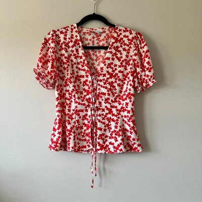 Blusa Topshop Estampado Floral Peplum Corbata Frontal Roja Blanca Manga Corta Top Foto 1 de 4