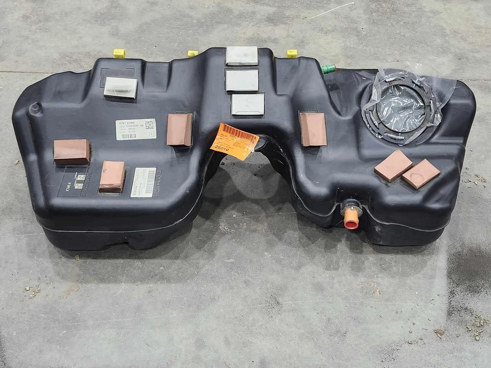 17-20 Jaguar F-Pace Gasoline Fuel Tank Assembly Gas Tank OEM T4A4234 - Image 1 of 4