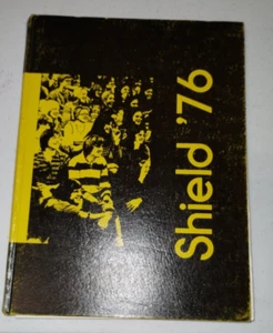 1976 Yearbook Southeast High School Lincoln Nebraska Knights Shield w supplement - Picture 1 of 6