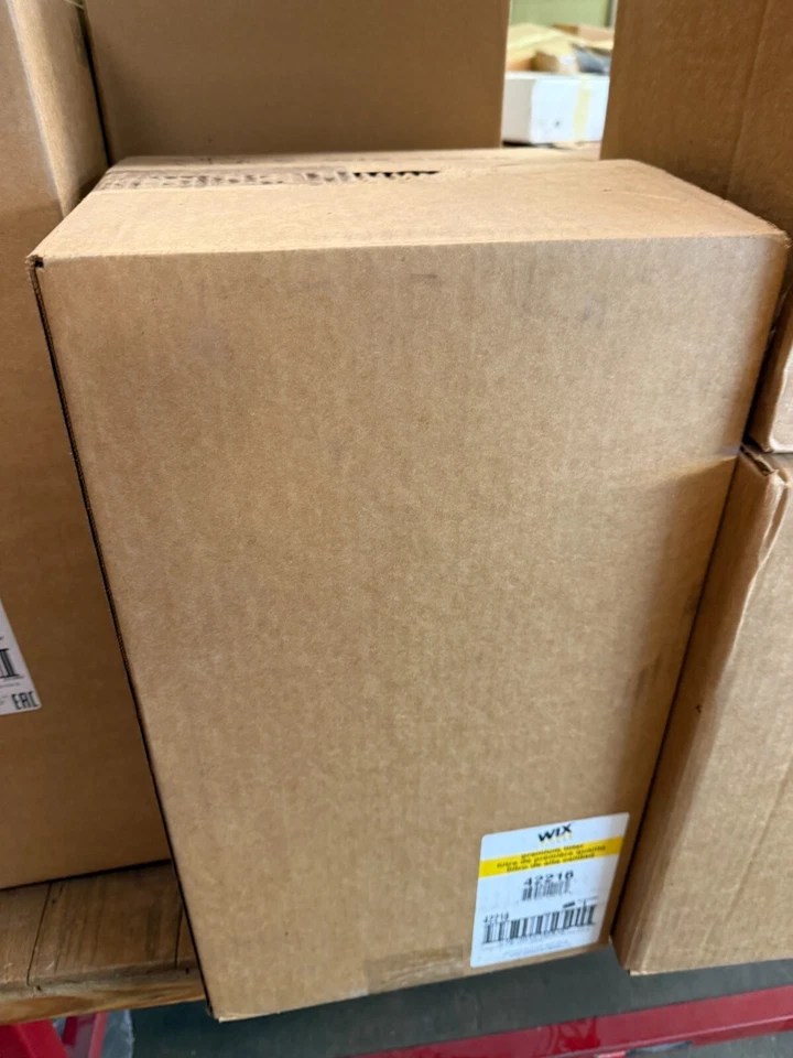 Genuine WIX 42216 Premium Heavy Duty Round Panel Air Filter For 1990-2007 Mack - Image 1 of 3