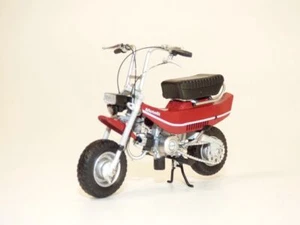 Cyclomoteur MOTOBI CADDY rouge 1/18 - Imagen 1 de 7
