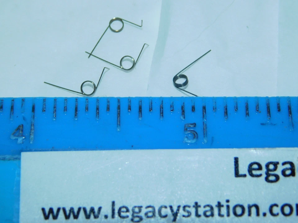 Lionel Train Part 480-16 Coupler Knuckle Spring x4 - Image 1 of 1