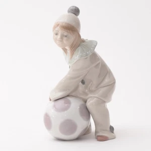 Lladro Girl With Ball Harlequin Clown Figurine 1177 - Picture 1 of 5