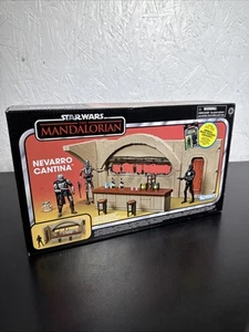 Kenner Star Wars Nevarro Cantina playset the mandalorian with exclusive Figure - Picture 1 of 5