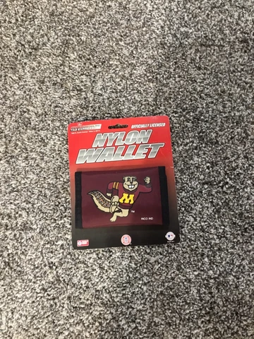 Minnesota Golden Gophers Mascot Nylon Wallet Billfold College Basketball Cover