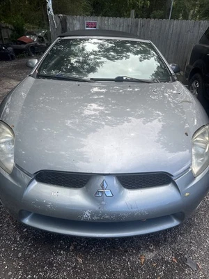 Capô conversível Mitsubishi Eclipse 2008. OEM USADO. - Imagem 1 de 4