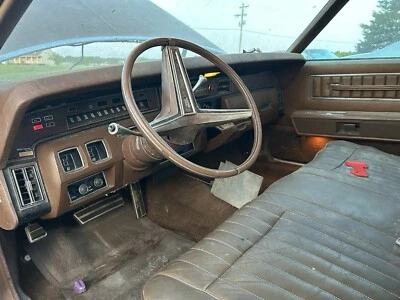 Lincoln Continental 1971 piezas interior tablero motor bajo capó 70 72 73 74 71 Foto 1 de 3