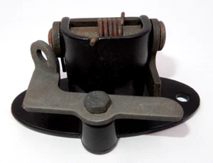 MR REBUILD LOCKDOWN PIN LATCH 1968-75 CORVETTE CONVERTIBLE DECK LID REAR BOW RH - Picture 1 of 10